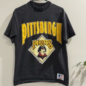 Nutmeg Vintage Medium Black MLB Pittsburgh Pirates T-Shirt Single Stitch 1991